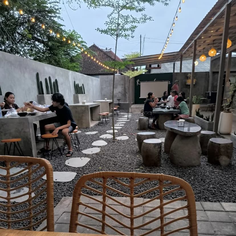 Ranting Saudara Coffee & Eatery - Main Image