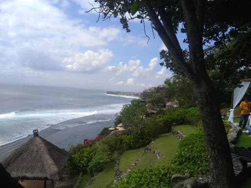 Pantai Pemutih - Main Image