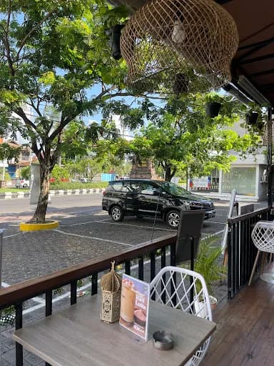 Lucid Cafe Bali - Main Image