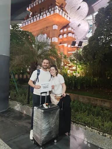 Bali Nugraha travel - Main Image