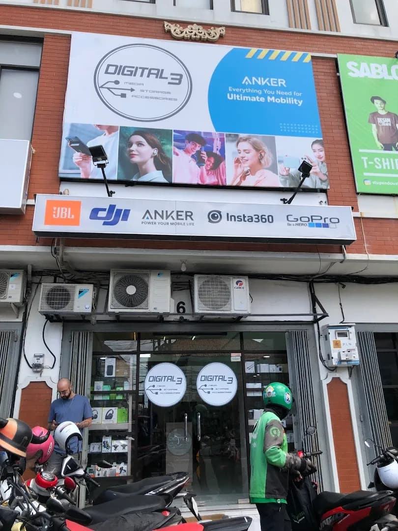 Digital 3 Store | GoPro DJI Aksesoris HP Anker Ugreen - Main Image