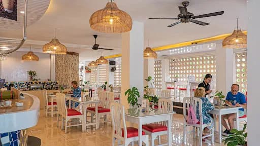 Royale Cannibale - Main Image