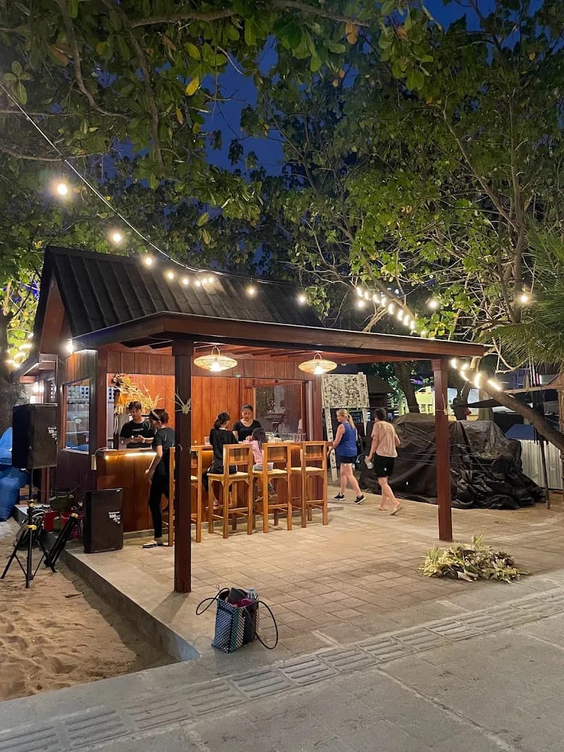 LuckyD Beach - Main Image