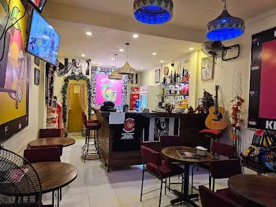 Paulies Kitchen & Bar - Main Image