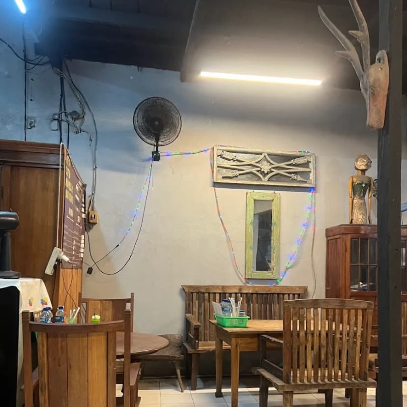 Coto Makassar Daeng Iqbal - Main Image