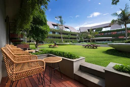 YELLO Hotel Kuta Beachwalk Bali - Main Image