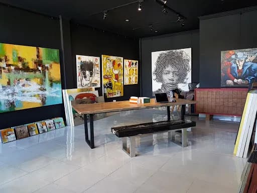 VIBRANT Gallery - Seminyak - Main Image