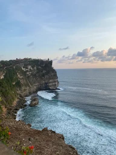 End of route Uluwatu Tepmle View point - Main Image