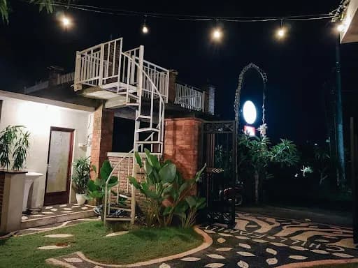 Chill Cocktail & Beer Garden - Main Image
