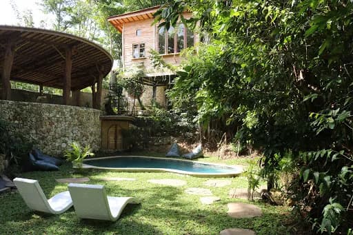 Roots Tree House - Main Image