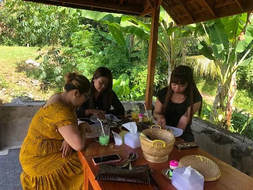 Kakiang Resto Pekutatan - Main Image