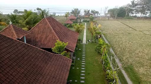 Emir Surfcamp - Main Image