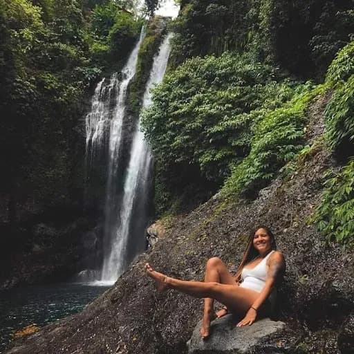 Start Point Trekking Aling-Aling Waterfall - Main Image