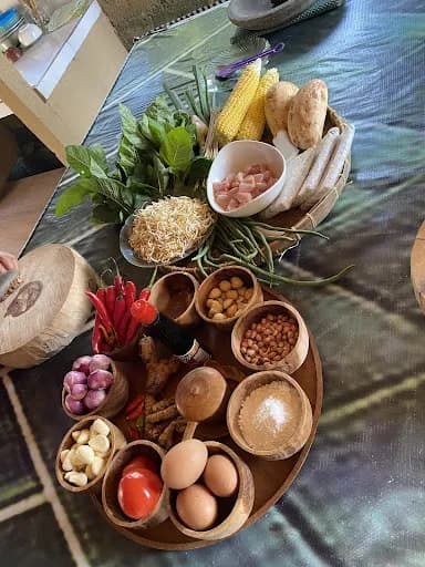 Ubud Village Plate - Main Image