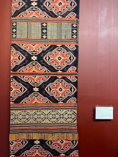 Threads of Life Gallery Lungsiakan - Main Image