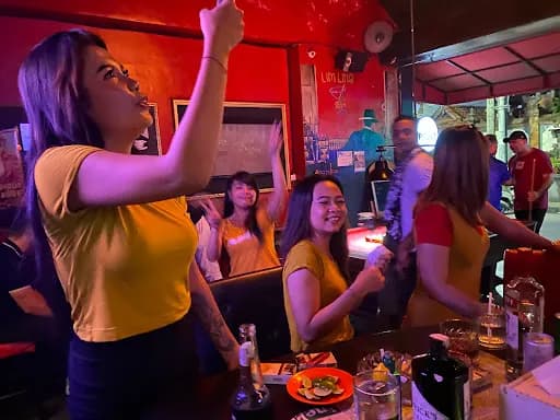 Lim Ling Bar - Main Image