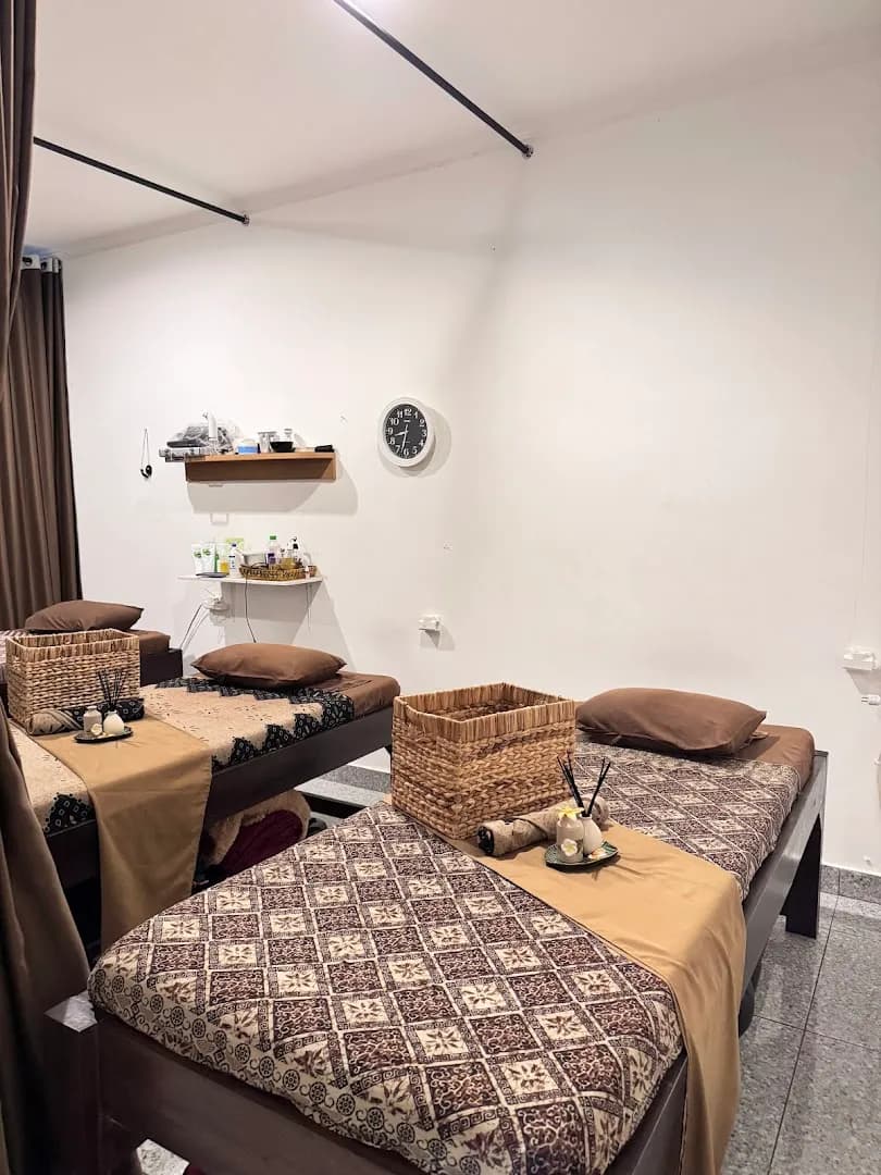 LK SPA N BEAUTY RENON Denpasar BALI | massage therapy urat | sport Massage - Main Image