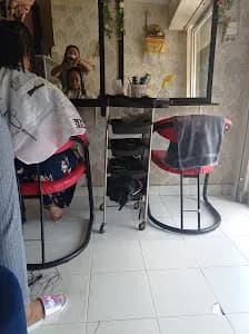 Salon Risa - Main Image