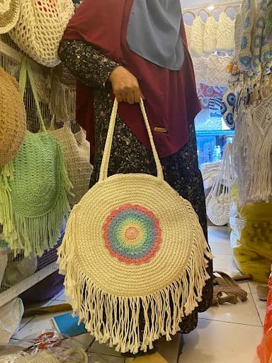 FAIRUZ ART SHOP - Main Image