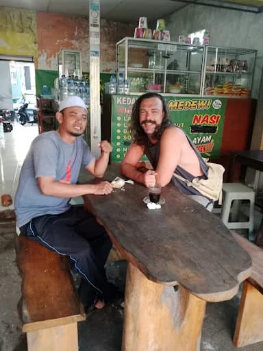 Kedai Muslim Medewi"HALAL" - Main Image