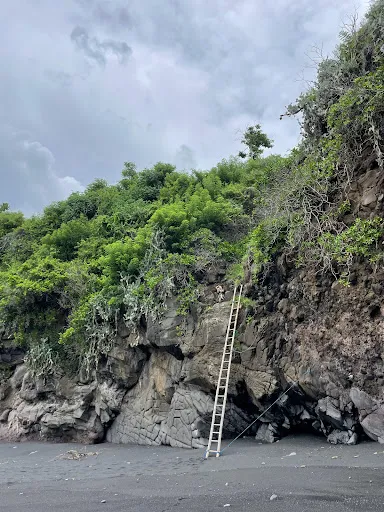 Pantai Pasir Hitam 2