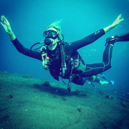 amed Bali dive - Bali Explorers Diver 1