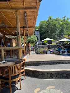 Pondok Vienna Beach Restaurant 4