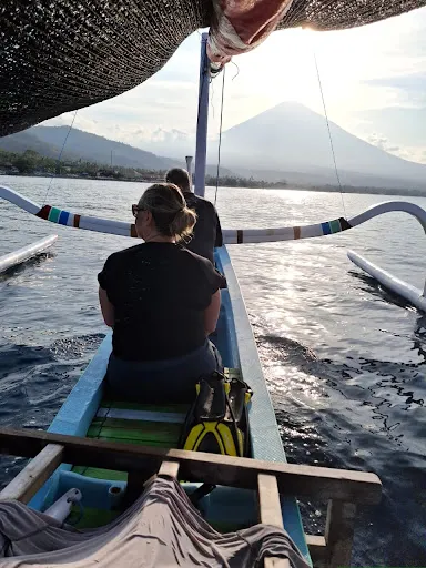 MADE AMED SNORKELING TOURS |Fishing & Sunset Best in Amed 2