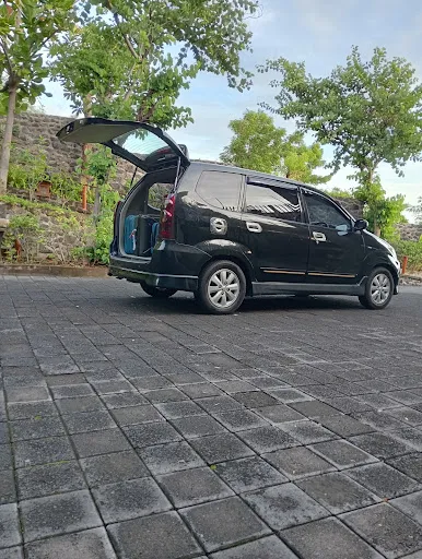 Kadek Pena Taxi Driver and Guide, Amed, Bali 4