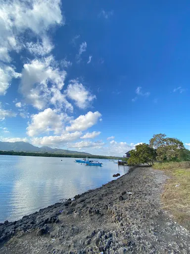 Pantai Karangsewu, Balai Taman Nasional Bali Barat 4