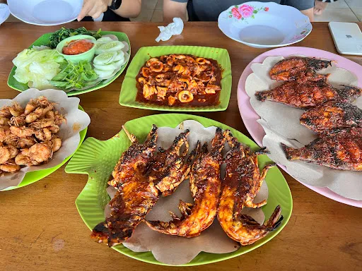 Ikan Bakar Ibu Peni 2