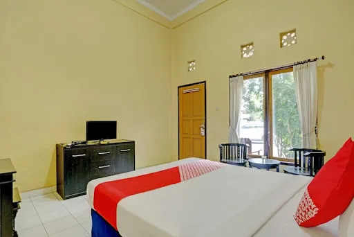 OYO 3096 Hotel Dewi Warsiki Near Gilimanuk Port 1