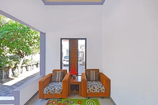 OYO 91192 Homestay Antara 3