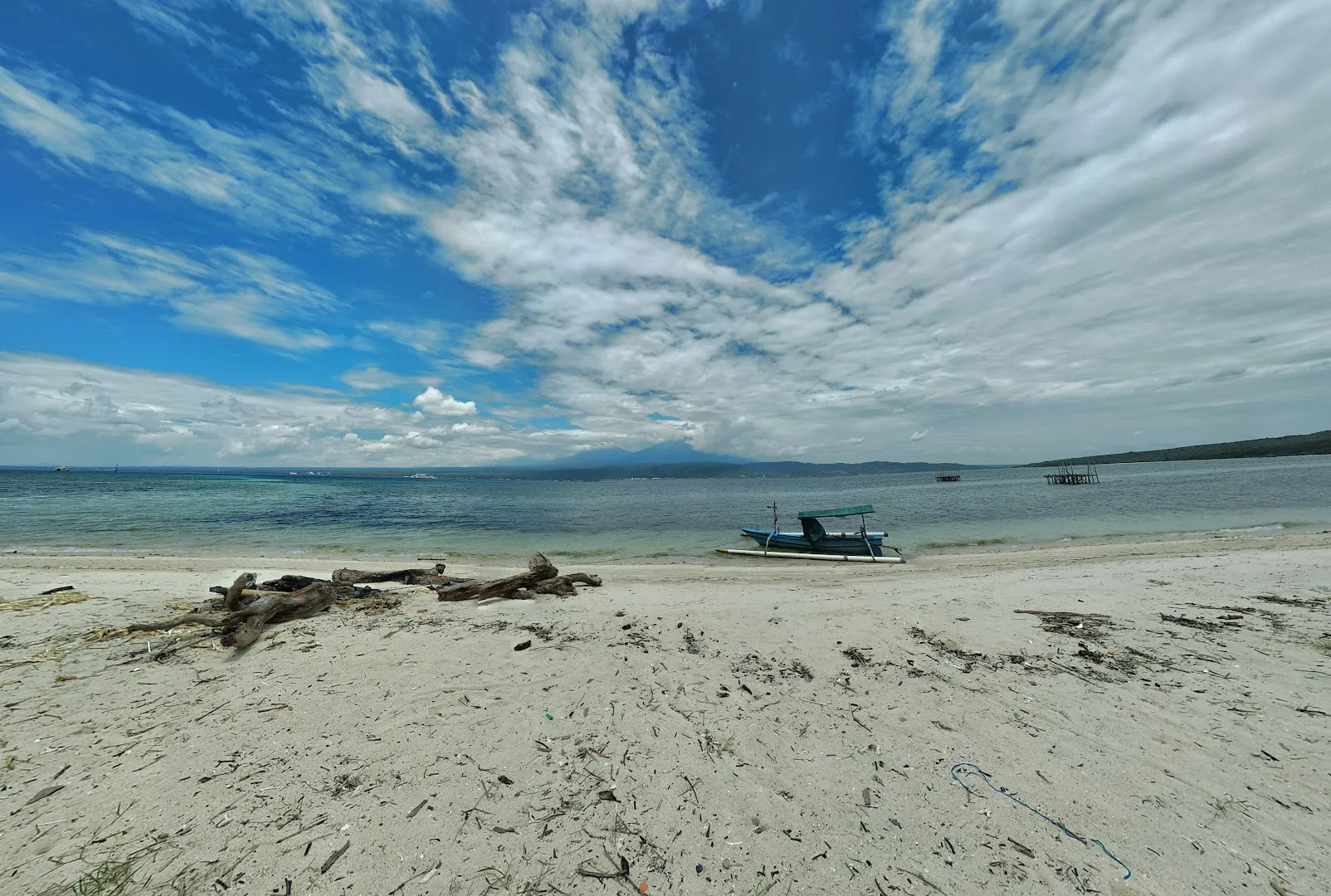 Prapat Agung Beach