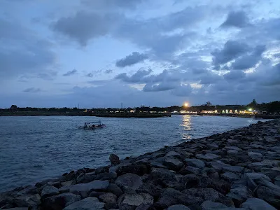 Pantai Dermaga Cinta 3