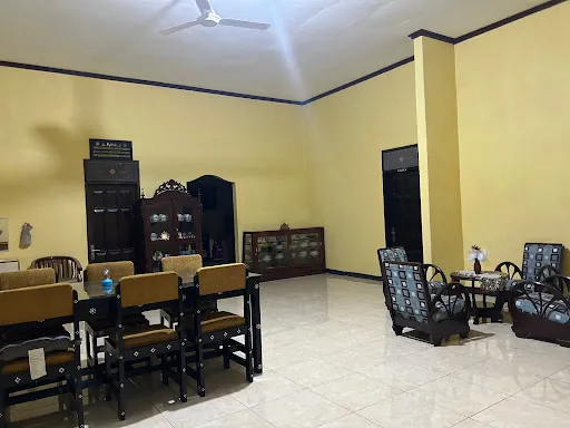 Rumah Eyang Guest House Ketapang Banyuwangi 2