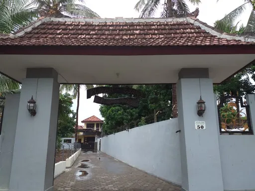 Rumah Eyang Guest House Ketapang Banyuwangi 4