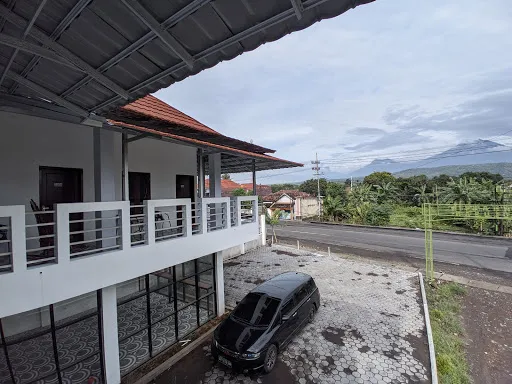 Samar Wulu Guest House Syariah RedPartner near Ketapang 2