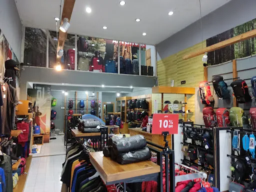 Rei Adventure Store Banyuwangi 2