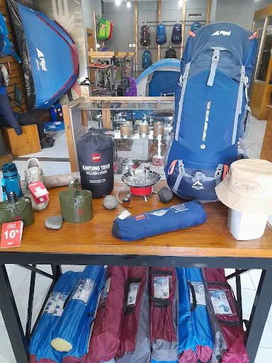 Rei Adventure Store Banyuwangi 3