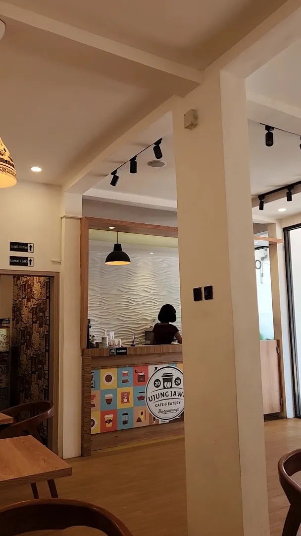 Ujung Jawa Cafe & Eatery 1
