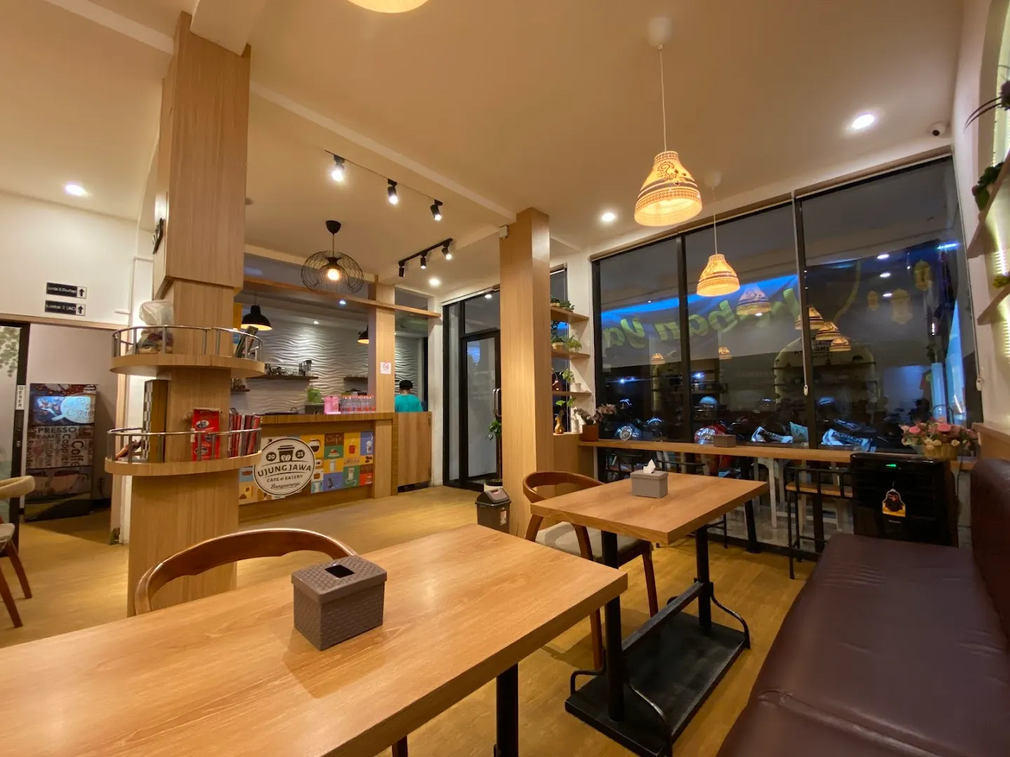 Ujung Jawa Cafe & Eatery 3
