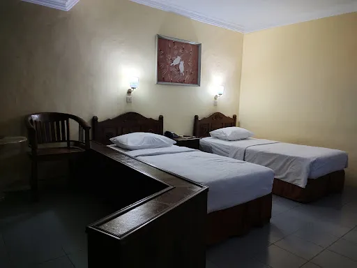 Votel Manyar Hotel & Resort 1