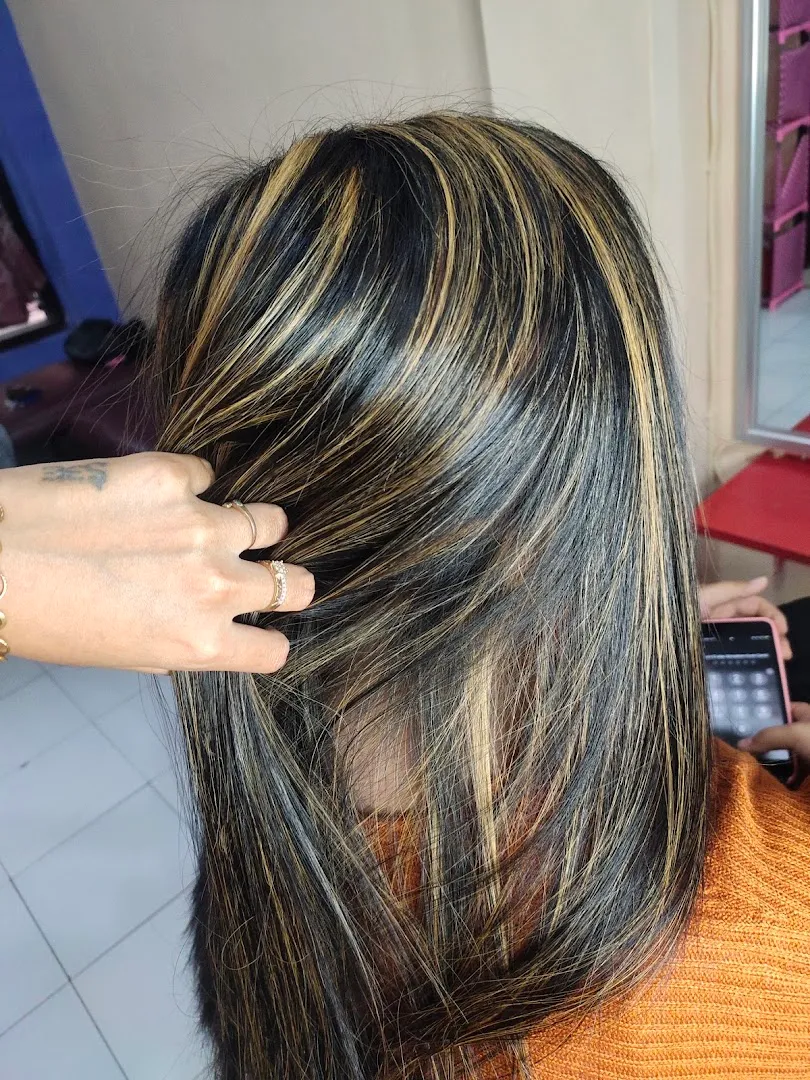 Sinta Mochil BEAUTYSALON 3