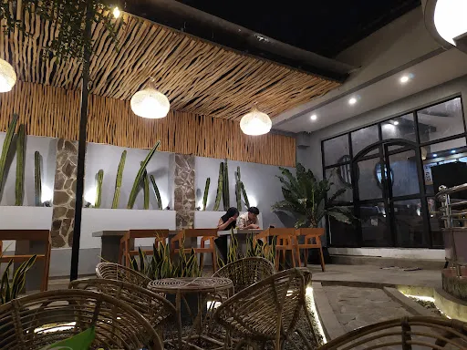 Nyaman Cafe & Resto