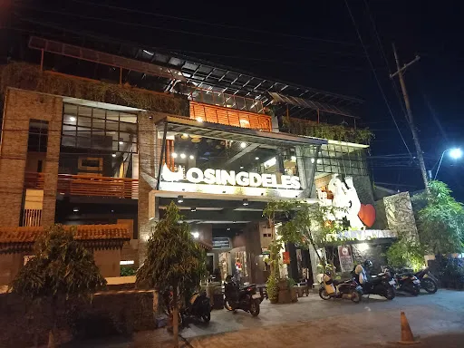 Osing Deles Cafe & Resto 3