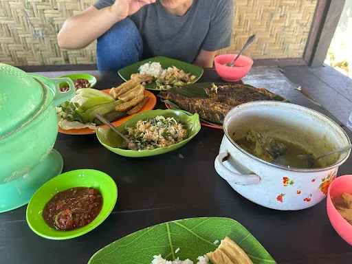 Pondok Waru Seafood 2