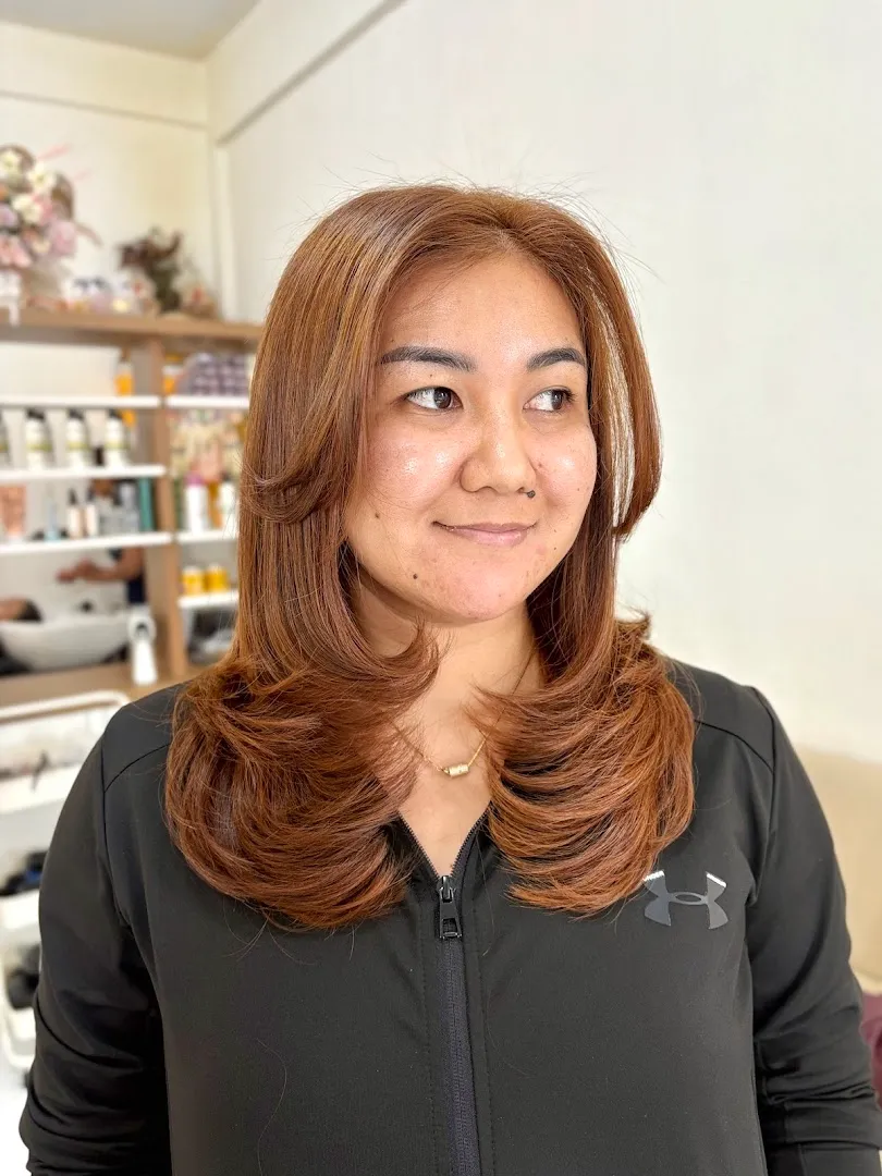 Glow Hair Studio 3