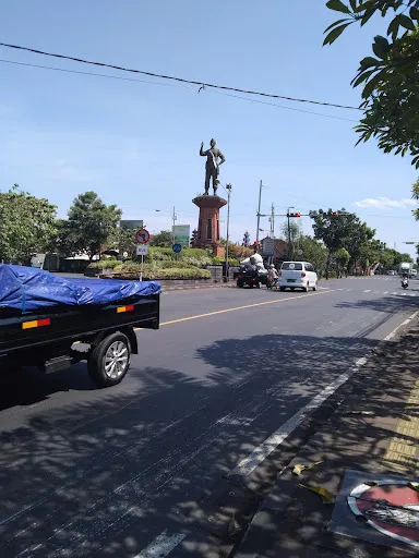 Pasar Dauhwaru, Jembrana 3