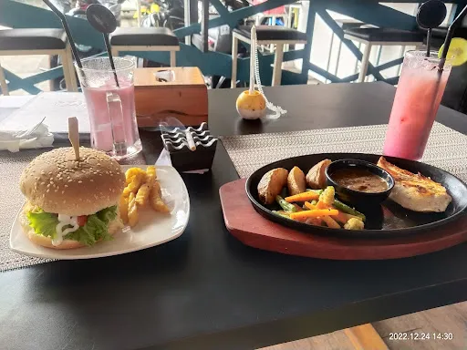 Izzy Resto Negara 1